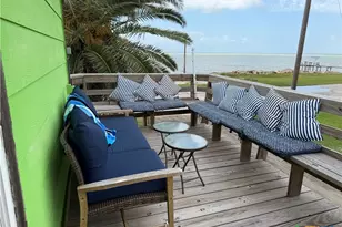 268 S Ocean Dr, Port Lavaca, TX 77979 - Photo 2