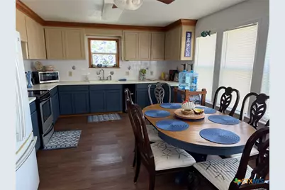 268 S Ocean Drive, Port Lavaca, TX 77979 - Photo 22
