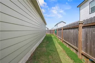 649 Marty Allen Loop, Jarrell, TX 76537 - Photo 26