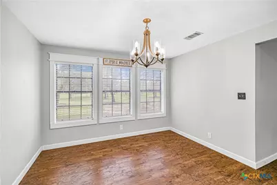 296 Cinco Oaks, Victoria, TX 77905 - Photo 8