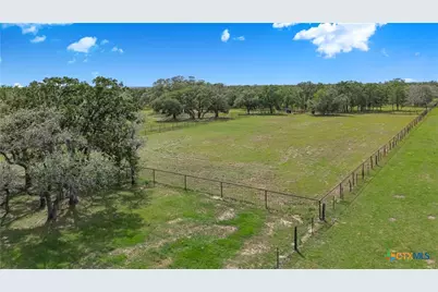 296 Cinco Oaks, Victoria, TX 77905 - Photo 20