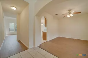 121 Park Ln, San Marcos, TX 78666 - Photo 6