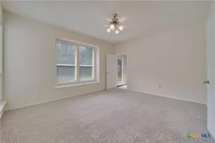 121 Park Ln, San Marcos, TX 78666 - Photo 20