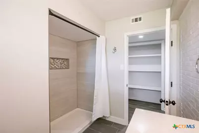 2807 Bluebonnet Street, Victoria, TX 77901 - Photo 18