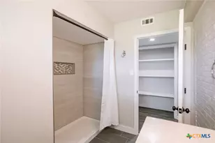 2807 Bluebonnet St, Victoria, TX 77901 - Photo 18