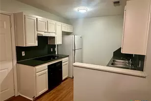 609 W Mlk Dr, San Marcos, TX 78666 - Photo 6