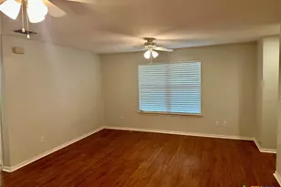 609 W Mlk Dr, San Marcos, TX 78666 - Photo 12