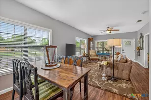 217 N Walnut Ave, Luling, TX 78648 - Photo 8