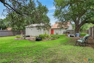 217 N Walnut Ave, Luling, TX 78648 - Photo 34