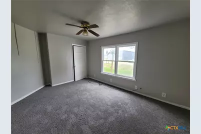 1108 S East Street, Edna, TX 77957 - Photo 12