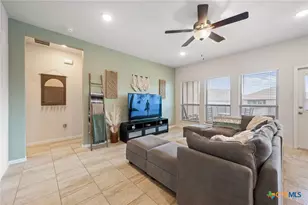 717 Friar Tuck Dr, Temple, TX 76502 - Photo 2