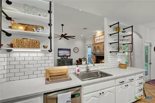 1159 Cherry Hill, New Braunfels, TX 78130 - Photo 14