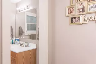 110 Walnut St, Yoakum, TX 77995 - Photo 18