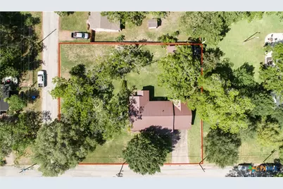 110 Walnut Street, Yoakum, TX 77995 - Photo 40
