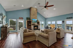 2611 Westview Dr, Canyon Lake, TX 78133 - Photo 10