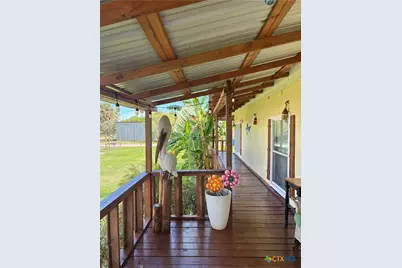 804 W Madison Avenue, Port O'Connor, TX 77982 - Photo 2