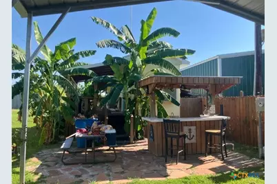 804 W Madison Avenue, Port O'Connor, TX 77982 - Photo 4