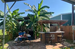 804 W Madison Ave, Port O'Connor, TX 77982 - Photo 4