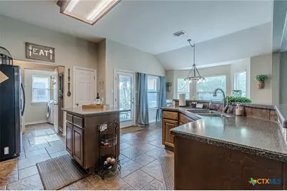 1021 Loma Verde Drive, New Braunfels, TX 78130 - Photo 14