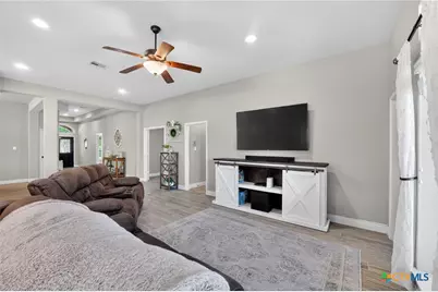 1925 Field Brook, Seguin, TX 78155 - Photo 14