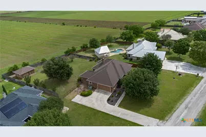 256 Kimbrough, Seguin, TX 78155 - Photo 2