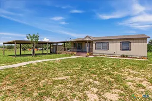 646 Old Colony Rd, Seguin, TX 78155 - Photo 2