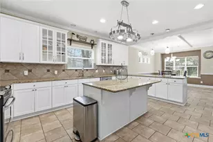 169 Old 71, Cedar Creek, TX 78612 - Photo 12
