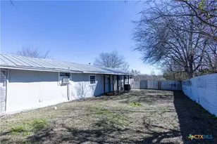 2304 Thrasher Ln, Austin, TX 78741 - Photo 4
