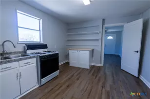 2304 Thrasher Ln, Austin, TX 78741 - Photo 12