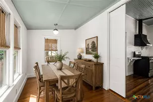 529 W Bridge St, New Braunfels, TX 78130 - Photo 16