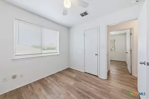 527 Roosevelt Dr, Seguin, TX 78155 - Photo 20