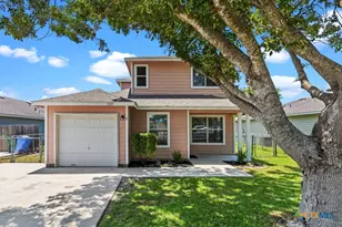 527 Roosevelt Dr, Seguin, TX 78155 - Photo 1