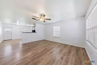 527 Roosevelt Drive, Seguin, TX 78155 - Photo 6
