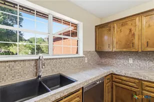 702 Rein Dr, Killeen, TX 76542 - Photo 10