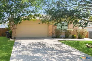2423 Dimmitt Dr, New Braunfels, TX 78130 - Photo 2