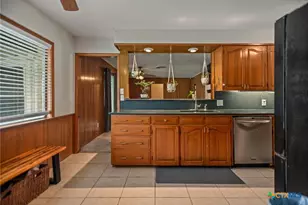 1706 College Dr, Victoria, TX 77901 - Photo 10