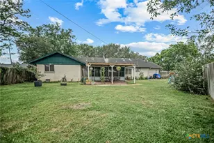 1706 College Dr, Victoria, TX 77901 - Photo 4