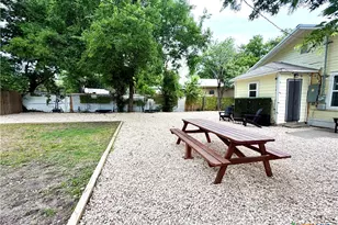 818 S 6th St, Temple, TX 76504 - Photo 1