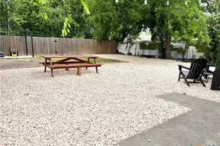 818 S 6th St, Temple, TX 76504 - Photo 20