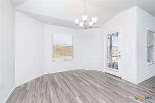 2353 Aylesbury Dr, Copperas Cove, TX 76522 - Photo 10