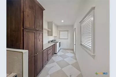 92 Landyns Path, Port Lavaca, TX 77979 - Photo 16