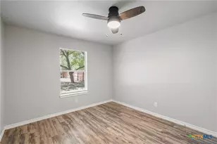 820 N 14th St, Temple, TX 76501 - Photo 18