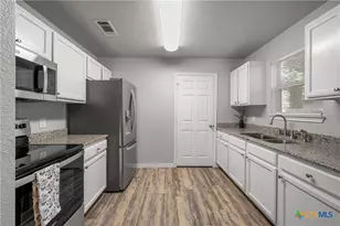 820 N 14th St, Temple, TX 76501 - Photo 10