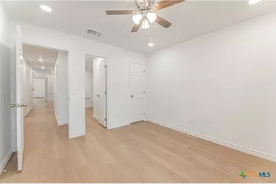 423 E Beeline Ln Lane, Harker Heights, TX 76548 - Photo 14