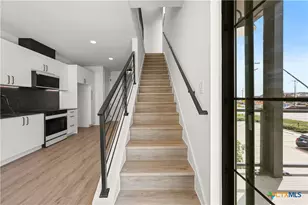 634 Central Pkwy, New Braunfels, TX 78130 - Photo 14