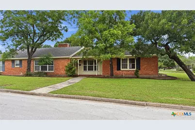 700 Park Street, Gatesville, TX 76528 - Photo 2