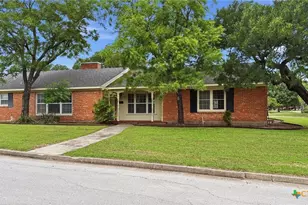 700 Park St, Gatesville, TX 76528 - Photo 2