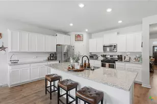 465 Fairy Duster Dr, New Braunfels, TX 78130 - Photo 18