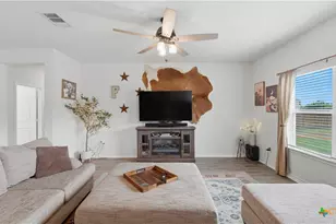 465 Fairy Duster Dr, New Braunfels, TX 78130 - Photo 4