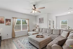 465 Fairy Duster Dr, New Braunfels, TX 78130 - Photo 6
